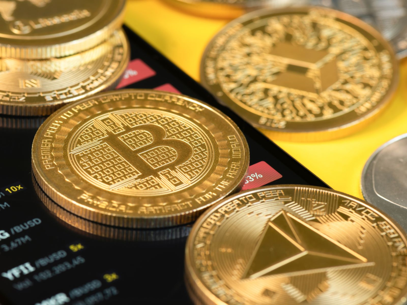 美國商品期貨交易委員會起訴幣安及其執行長趙長鵬。 圖 / Canva